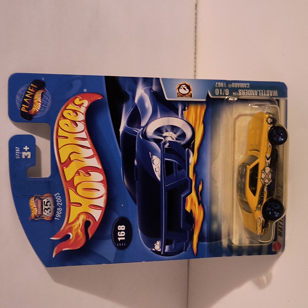 D2 Hot Wheels  67  Camaro plus shipping protector